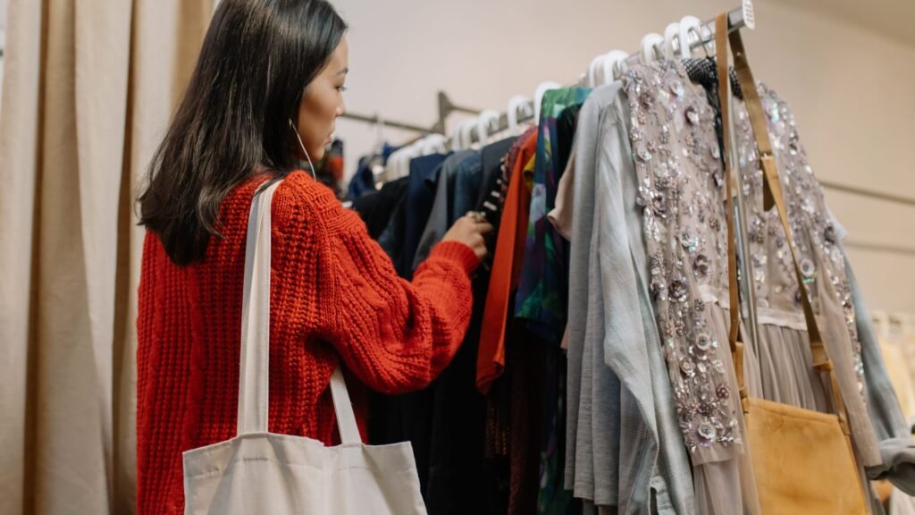 shopping secondhand for sustainable travel wardrobe pieces